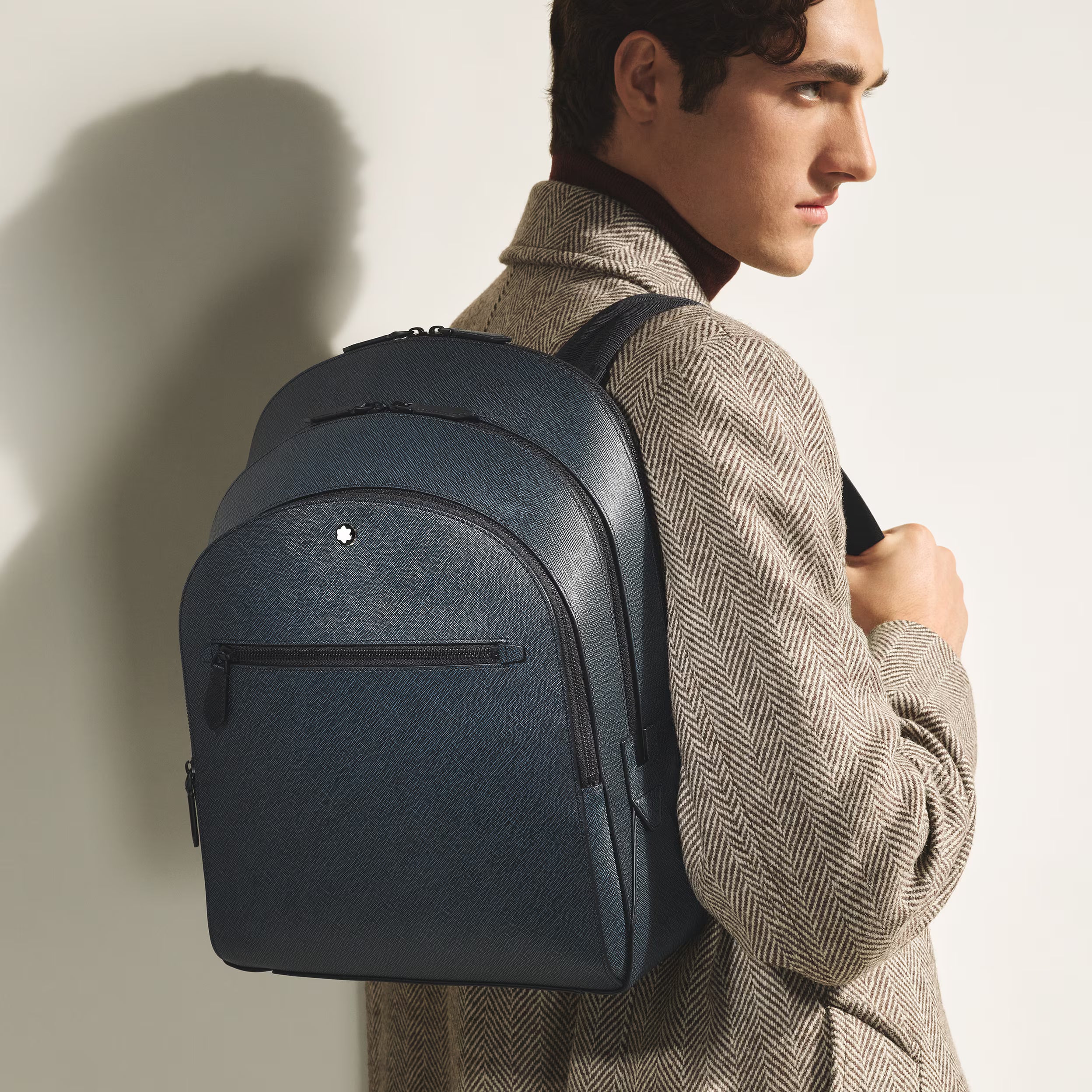 Sac à Dos Moyen Modèle avec 3 Compartiments en Cuir Sartorial